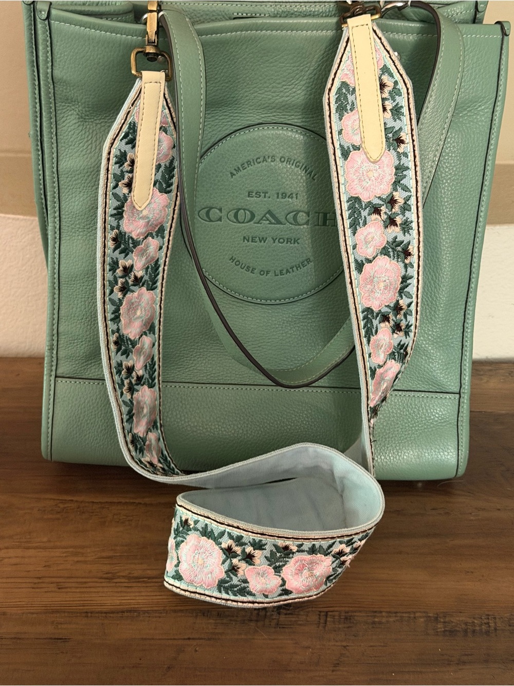 Coach Dempsey medium Leather Tote Bag — Sage Green